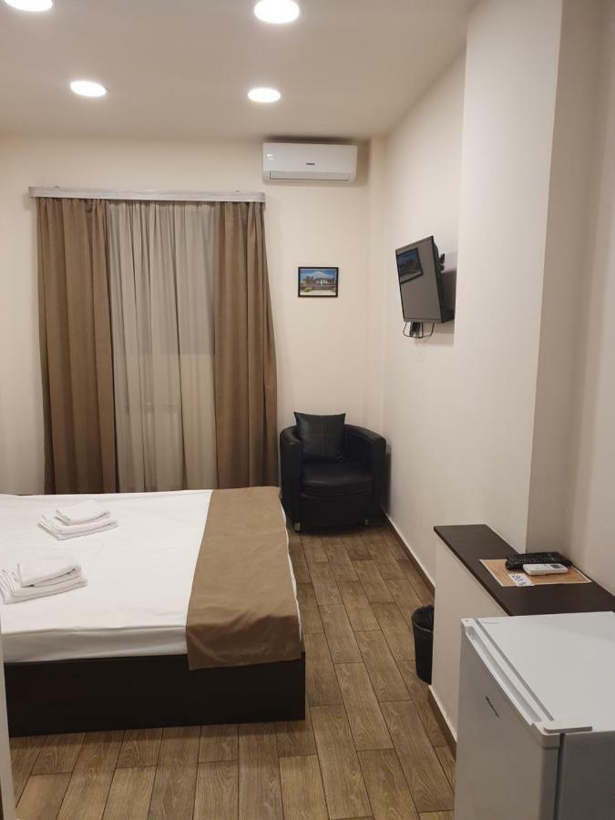 5 Rooms Mini-Hotel & Tours Erevan Exterior foto